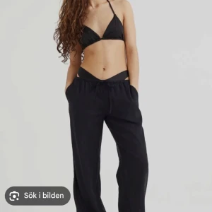 Linnebyxor - Använt litegrann, passar mig som är 160cm då går de ner till golvet.