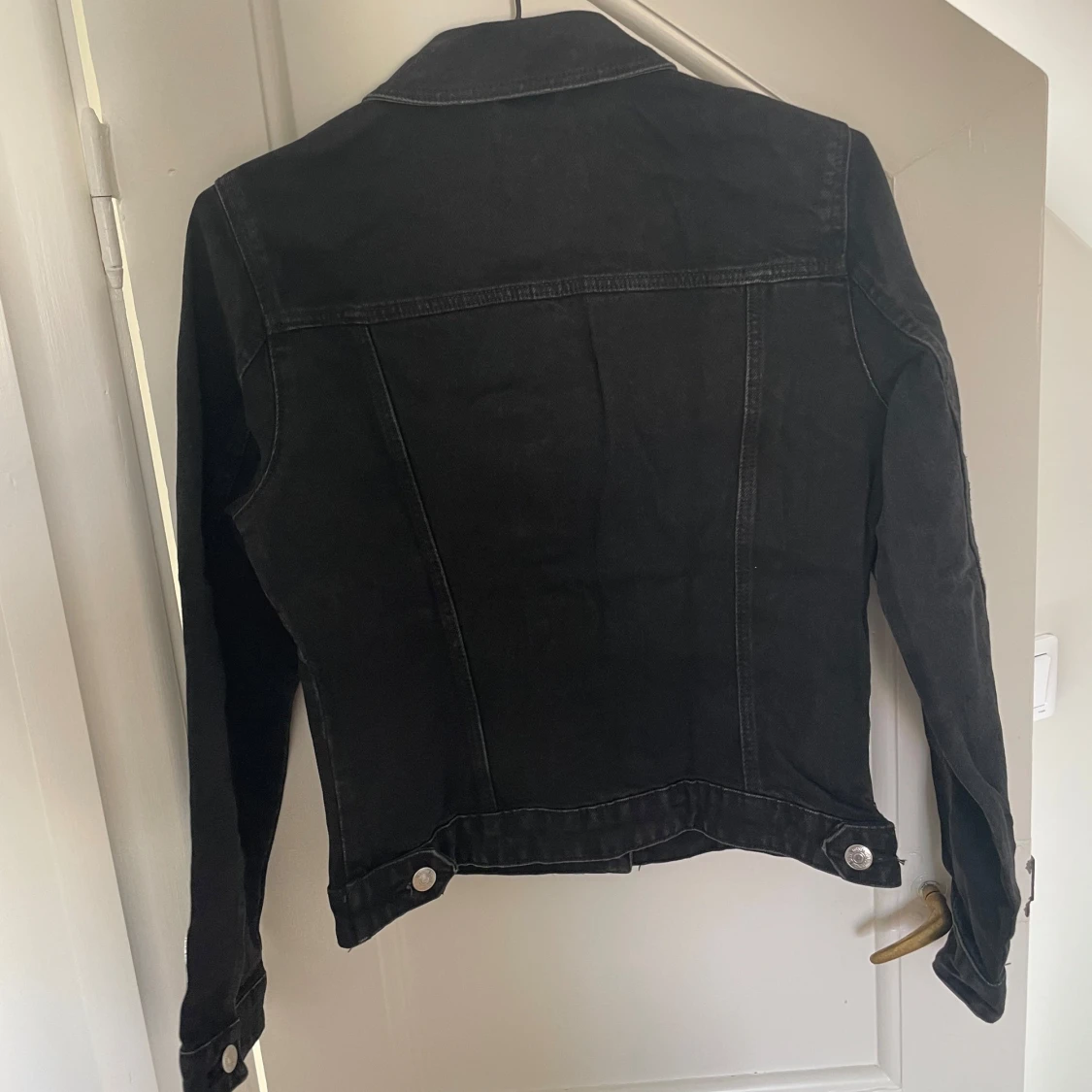 Svart jeansjacka - 91