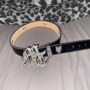 Tuttolente bälte - Säljer för jag inte använder längre  Storlek S-M Pris kan diskuteras