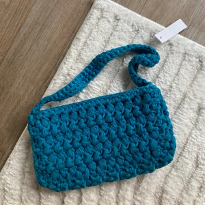 Väska topshop - Väska från topshop. Aldrig använd. Prislapp kvar. Magnetlås. 