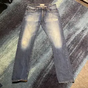 Ett par skit snygga Scotch & soda jeans skick 9/10 W32 L34