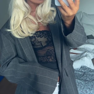 Kavaj - Jätte snygga kavaj från Gina i storlek 36!❤️ köpte på ellos för ca 800 och har aldorg använt! 