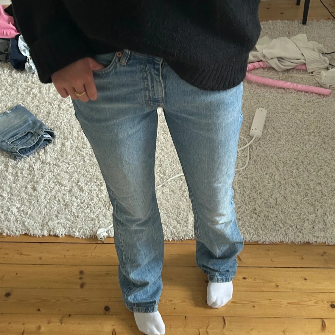 Jeans med ficka där bak