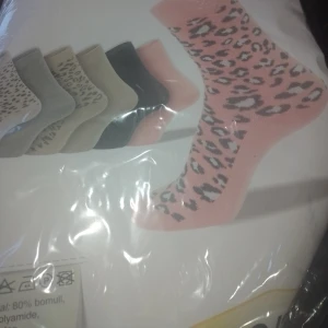 Strumpor - Hwlt nya strumpor. 6 st förpackning. Har flera stycken