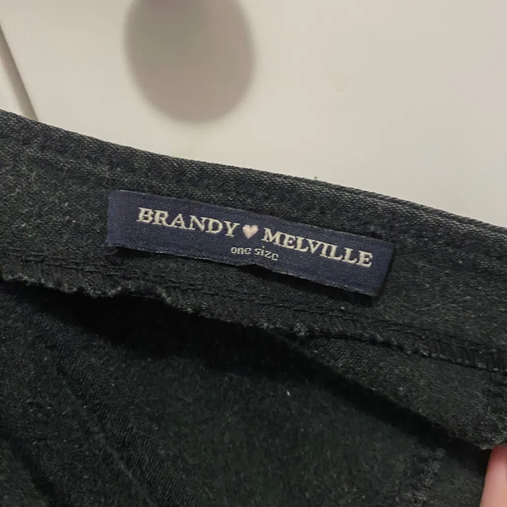 Jättefin topp från Brandy Melville med öppen rygg! . Toppar.