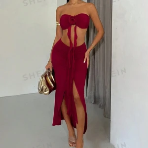 Vinröd set - Säljer detta fina set i storlek XS, aldrig använt💋