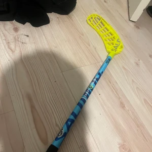 Klubbor  - Olika priser ler klubbarna 