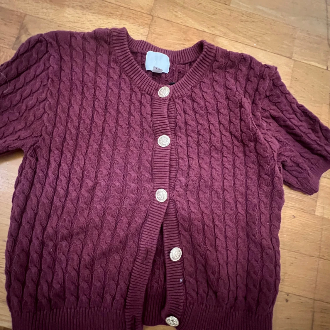 Vinröd kofta från H&M