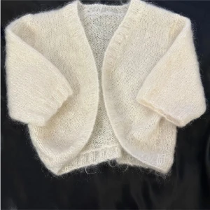 Kofta/bolero - Säljer denna super söta stickade koftan/bolero!❤️