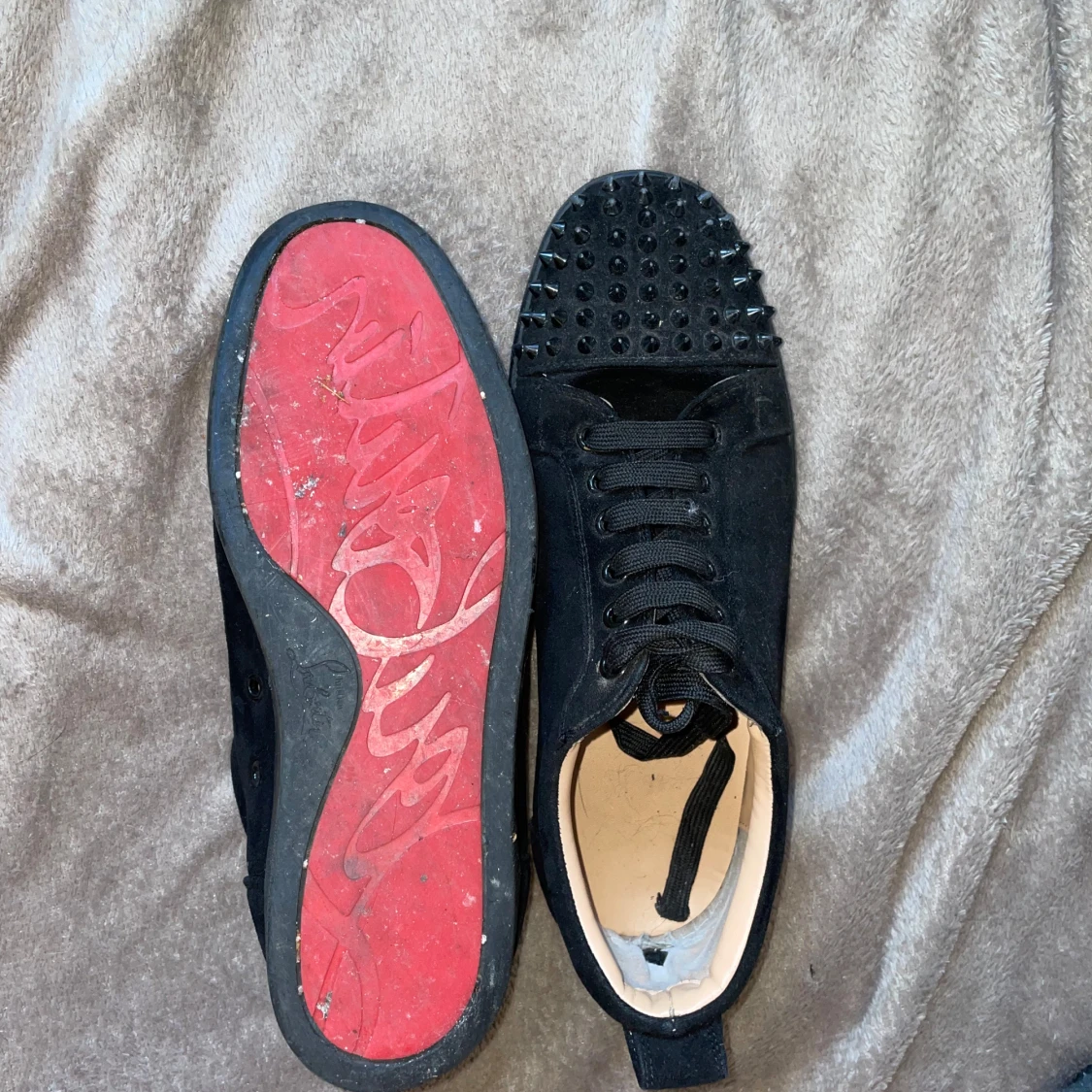Louboutin skor 4-5 år gamla knappt använda