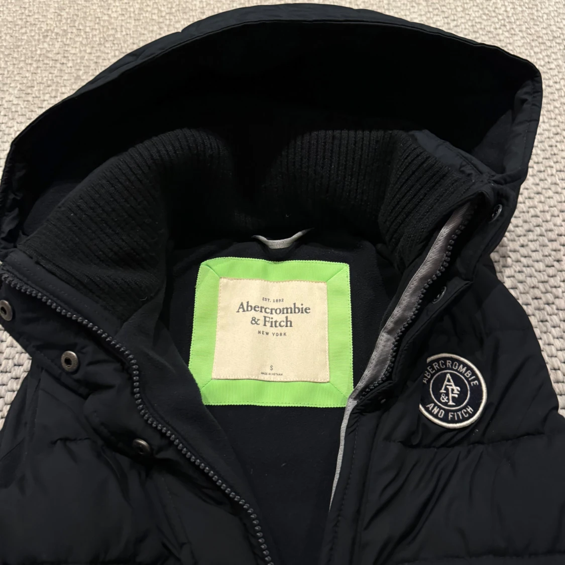 Dunväst Abercrombie&Fitch - 90