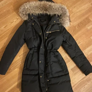 Vinter Jacka - Fint skick Xxs-xs Äkta päls på luvan 