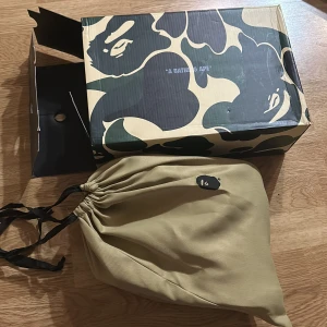 bape skor - svart vita bape skor storlek 42