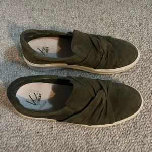 Gröna skor med Knut💚 - Gröna cobler skor i storlek 39💕nypris 999kr