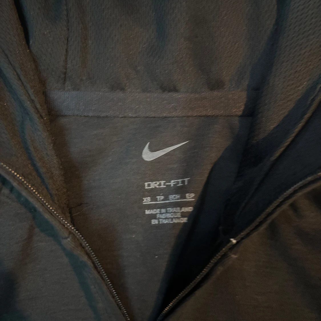 Svart hoodie från Nike med L.F.C. logga - 1