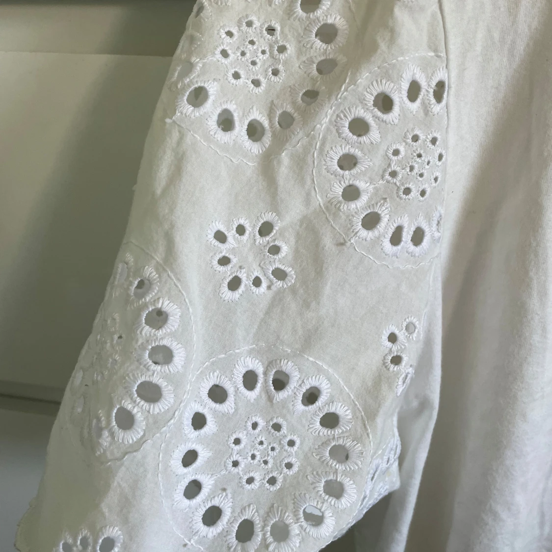 Vit blus från H&M - 2