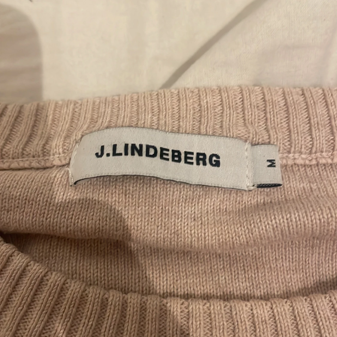 Beige stickad tröja från J.Lindeberg - 2