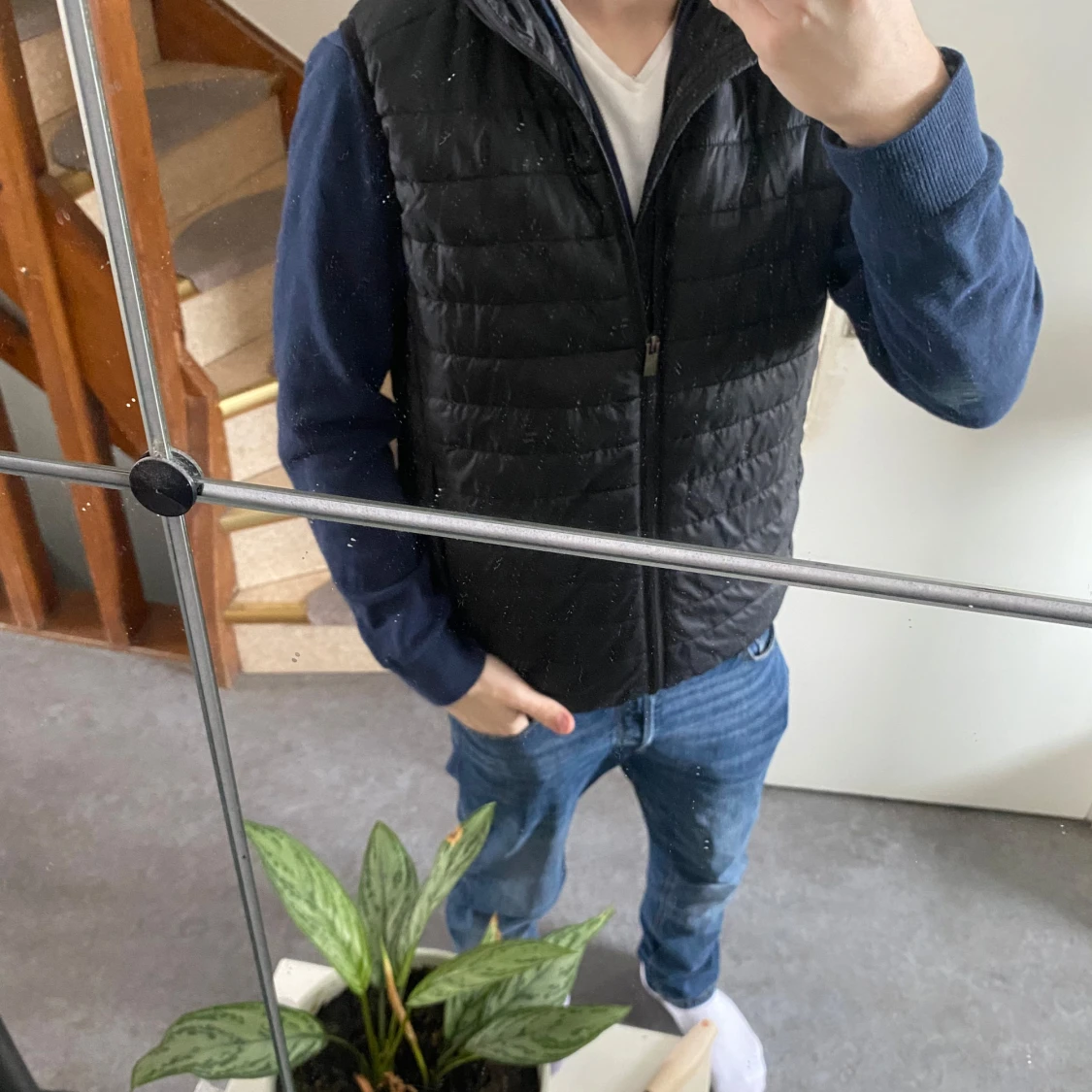 Svart quiltad väst från On Our Terms - 1