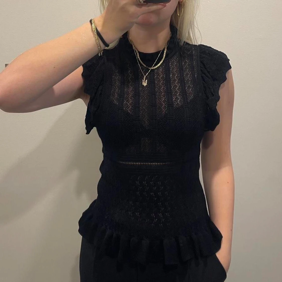 Svart spetsblus 