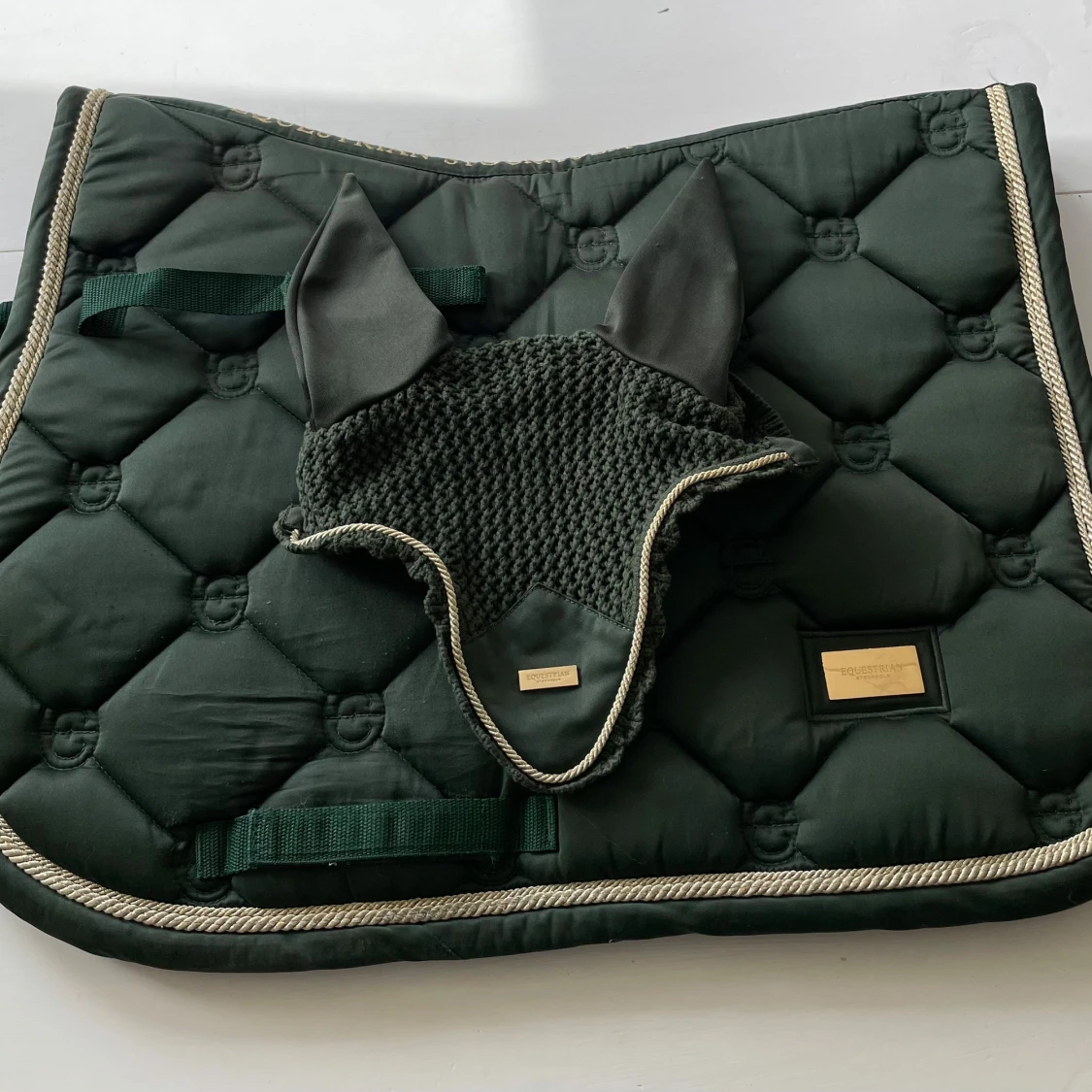 Grönt hoppschabrak plus huva från equestrian Stockholm💕