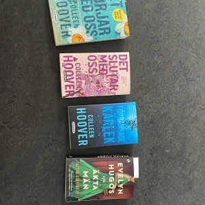 Bokpaket av Colleen Hoover - 50kr styck!!!