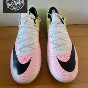 NIKE - MERCURIAL VAPOR X FG - Size 45   Condition- 8/10 