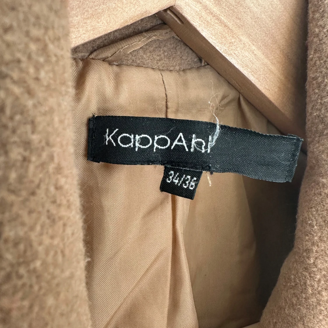 Beige kappa från KappAhl - 2