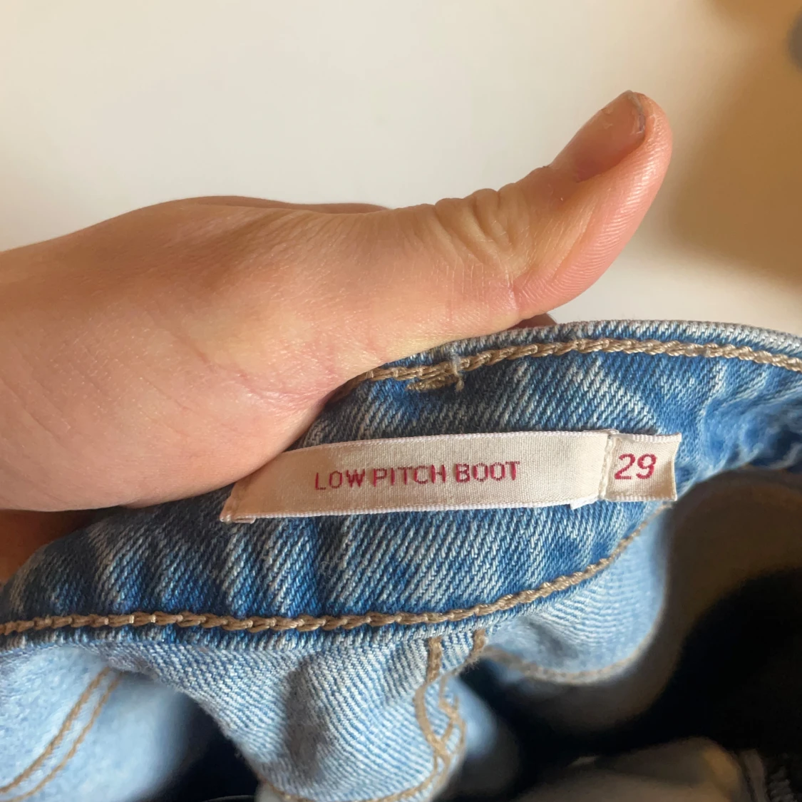 Blå jeans från Levis - 4