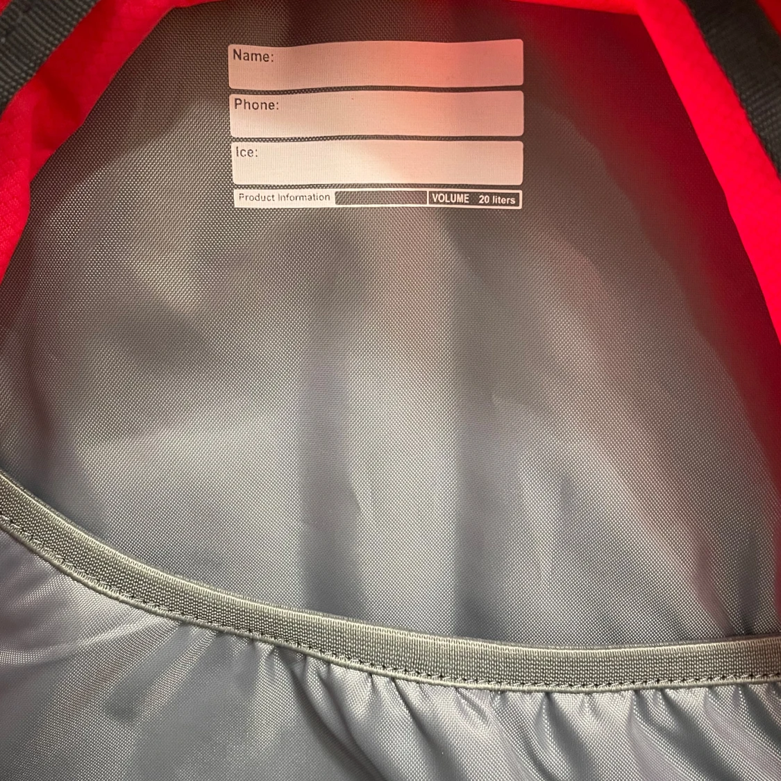 Grå och röd ryggsäck från Everest - 4