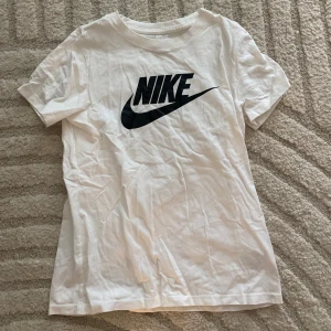 Nike top - Använt 1 gång