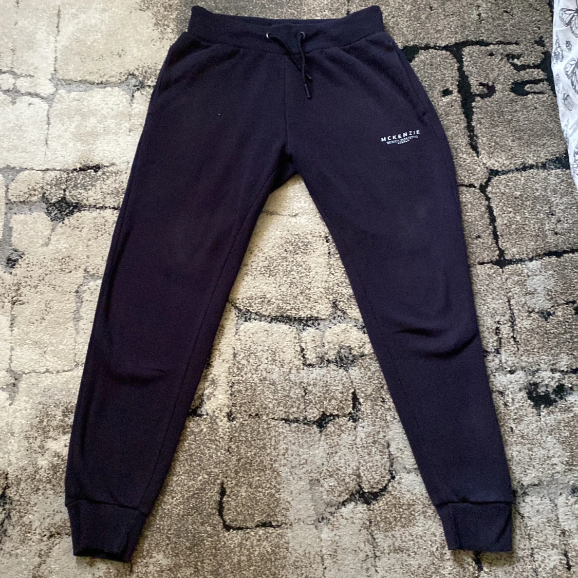 Svarta mjukisbyxor från Heresie