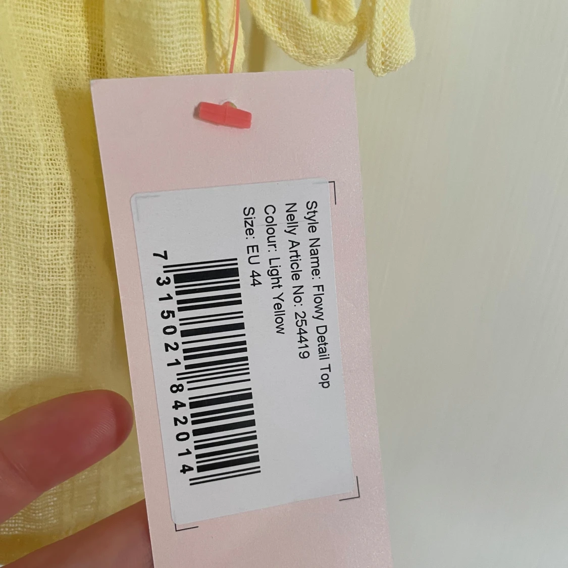 Gul flowy linnetopp från Nelly - 2