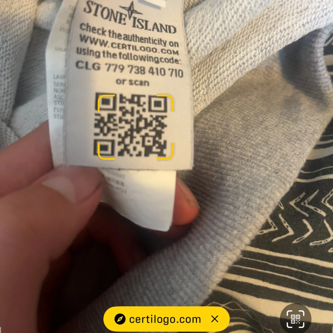 Grå sweatshirt från Stone Island - 1