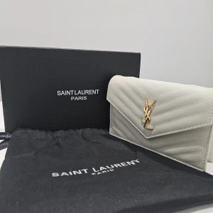 Ysl Bag - Stilig väska 