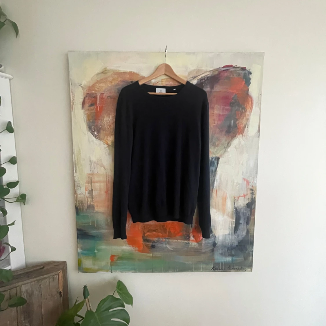 Mörkblå stickad tröja från Bläck - 1