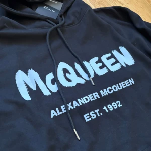 Alexander mcqueen hoodie - nyskick | R3P | skön | storlek M | pris kan diskuteras vid snabb affär 