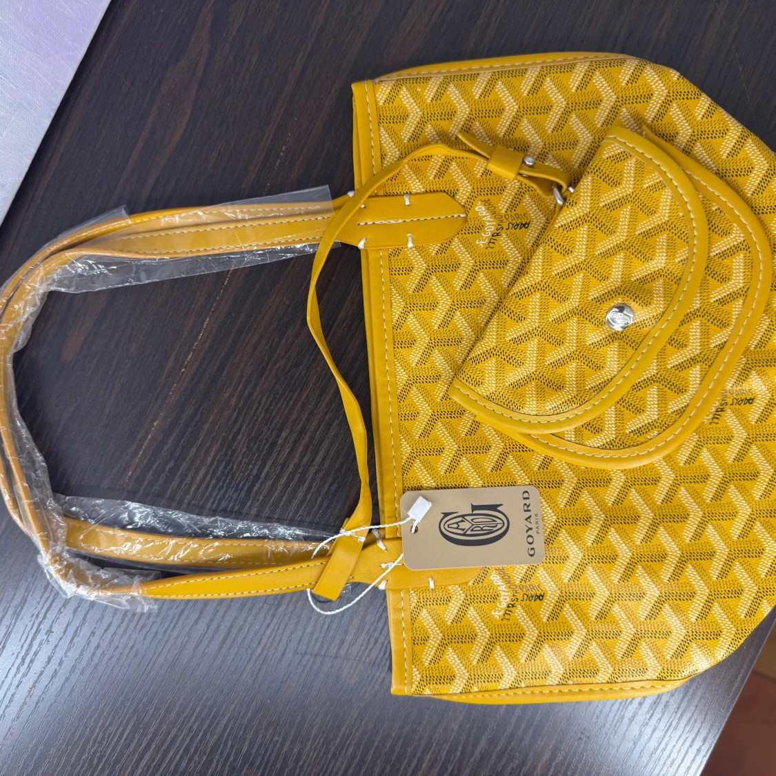 A master helt ny väska