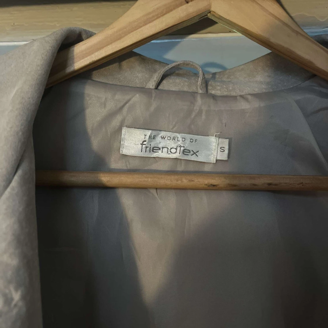 Beige overshirt från Friendtex S - 1