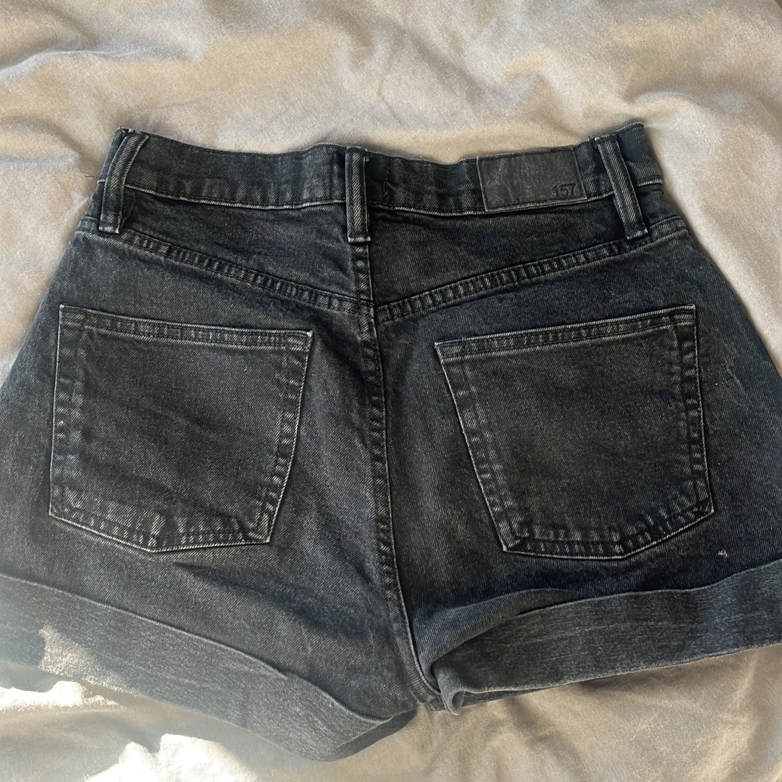 Svarta jeansshorts från 157 - 1