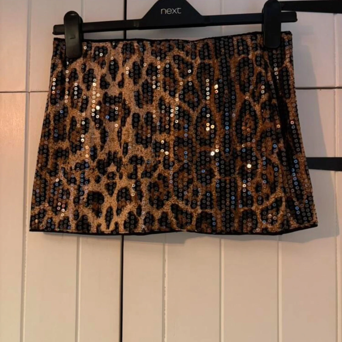 Leopardmönstrad paljettkjol - 1