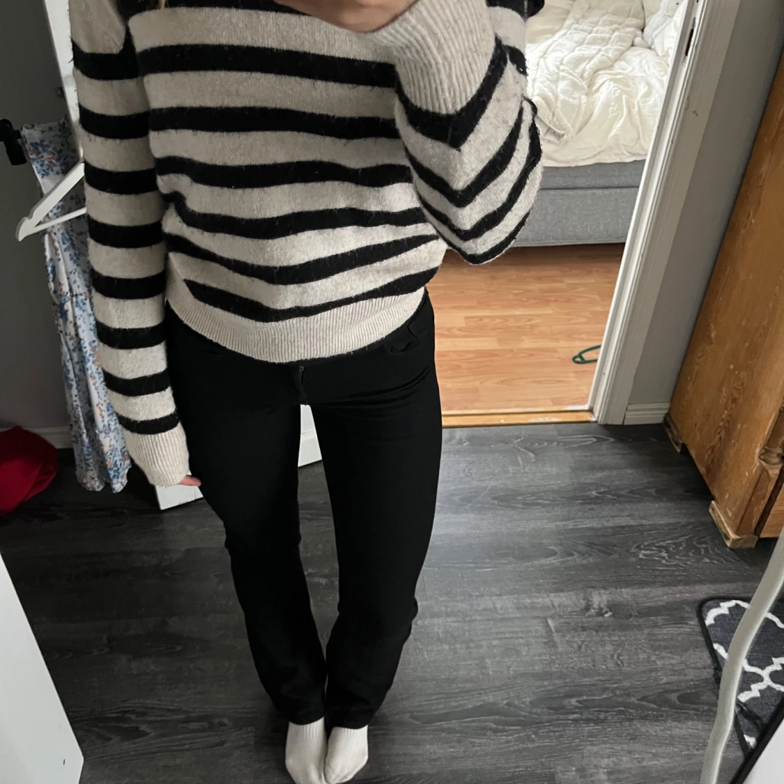 Beige och svart randig stickad tröja från H&M - 2