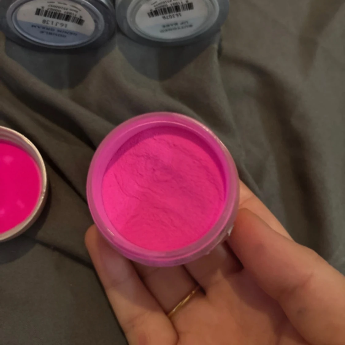 Akryl puder från entity - 2