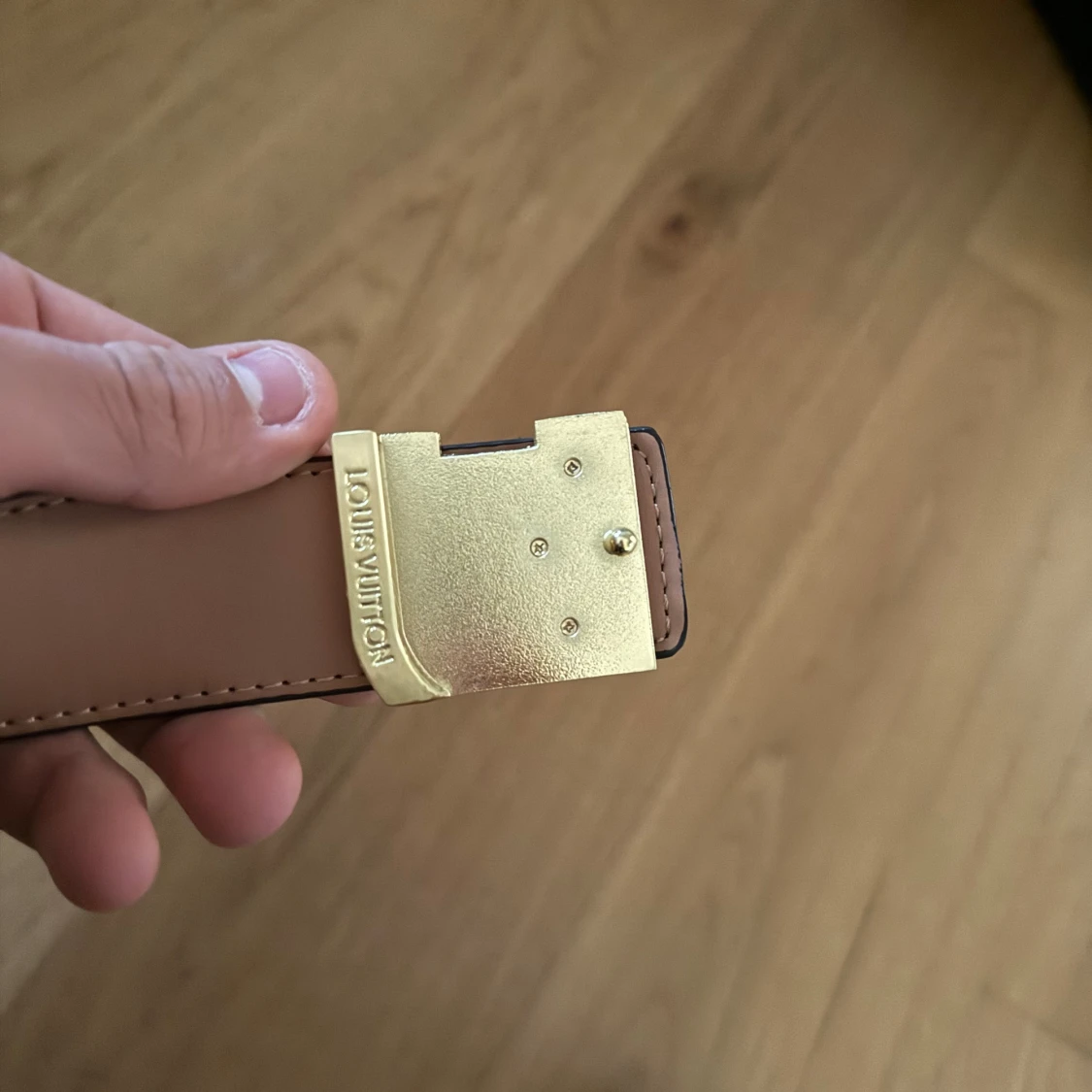 L0UIS VUITT0N bälte - 1