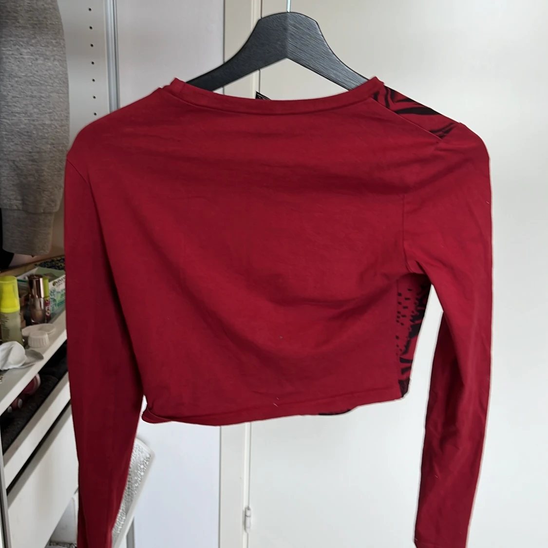 Röd croppad långärmad tröja Shein - 2