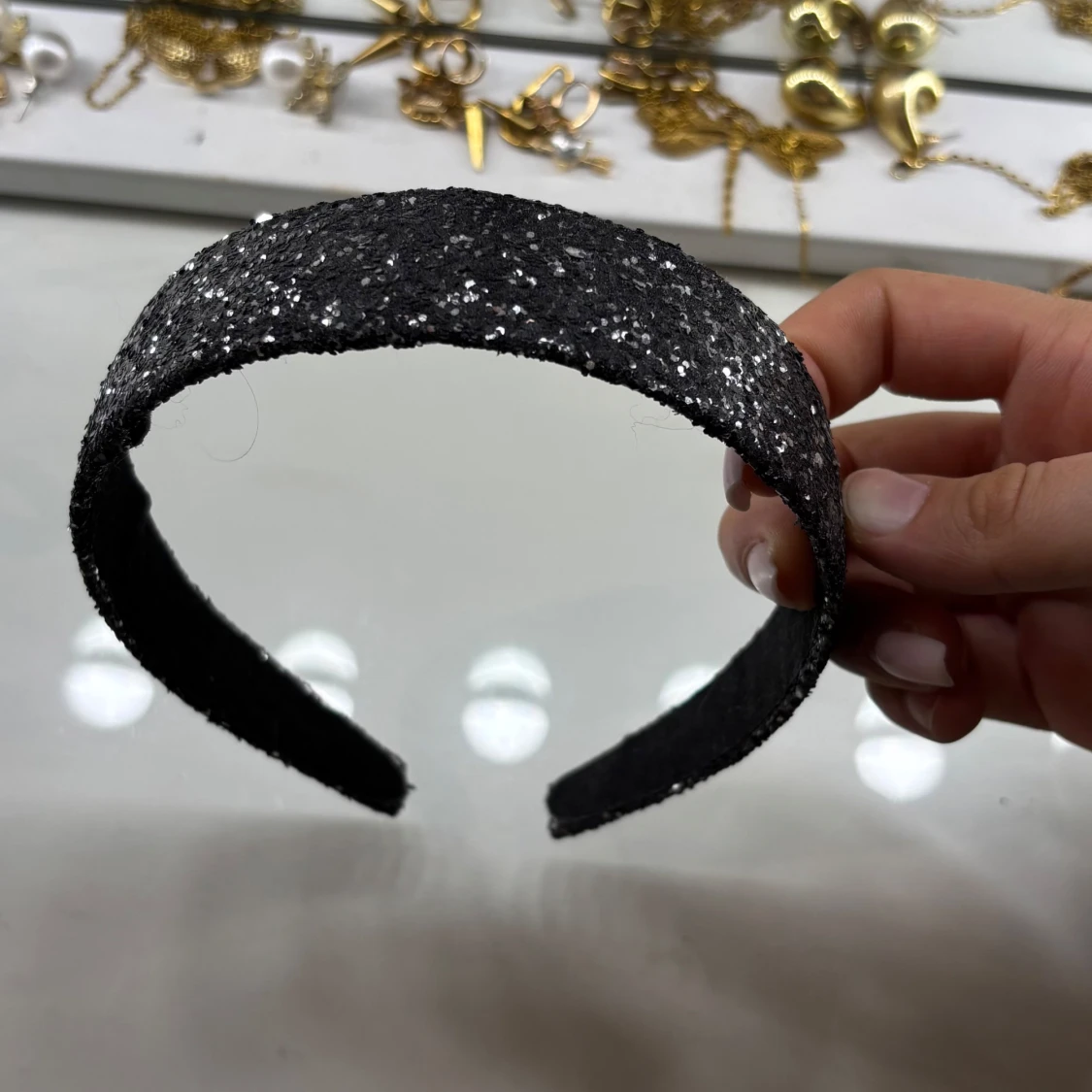 Svart glittrigt diadem - 1