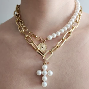 Halsband  - Guldigt dubbelhalsband✨️50:-
