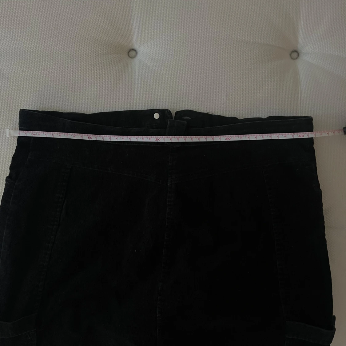 Mörkblå manchesterkjol med nitar - 2