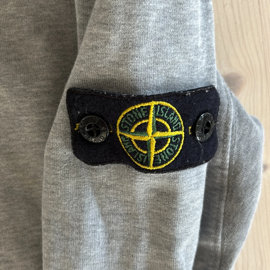 Grå Stone Island Junior sweatshirt, strl 170 (xs) - 2