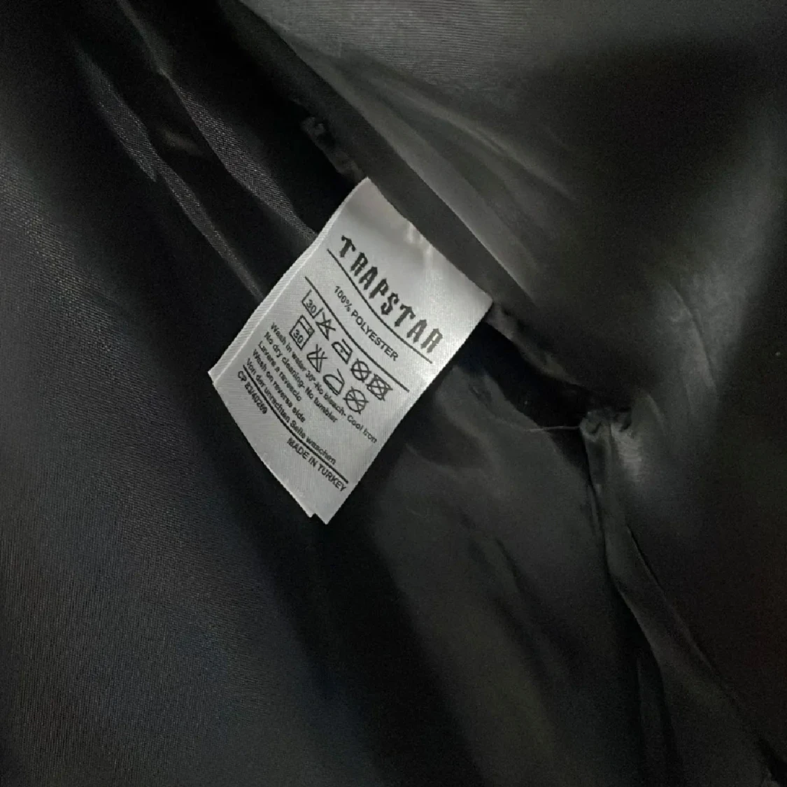 Svart pufferjacka från Trapstar - 4