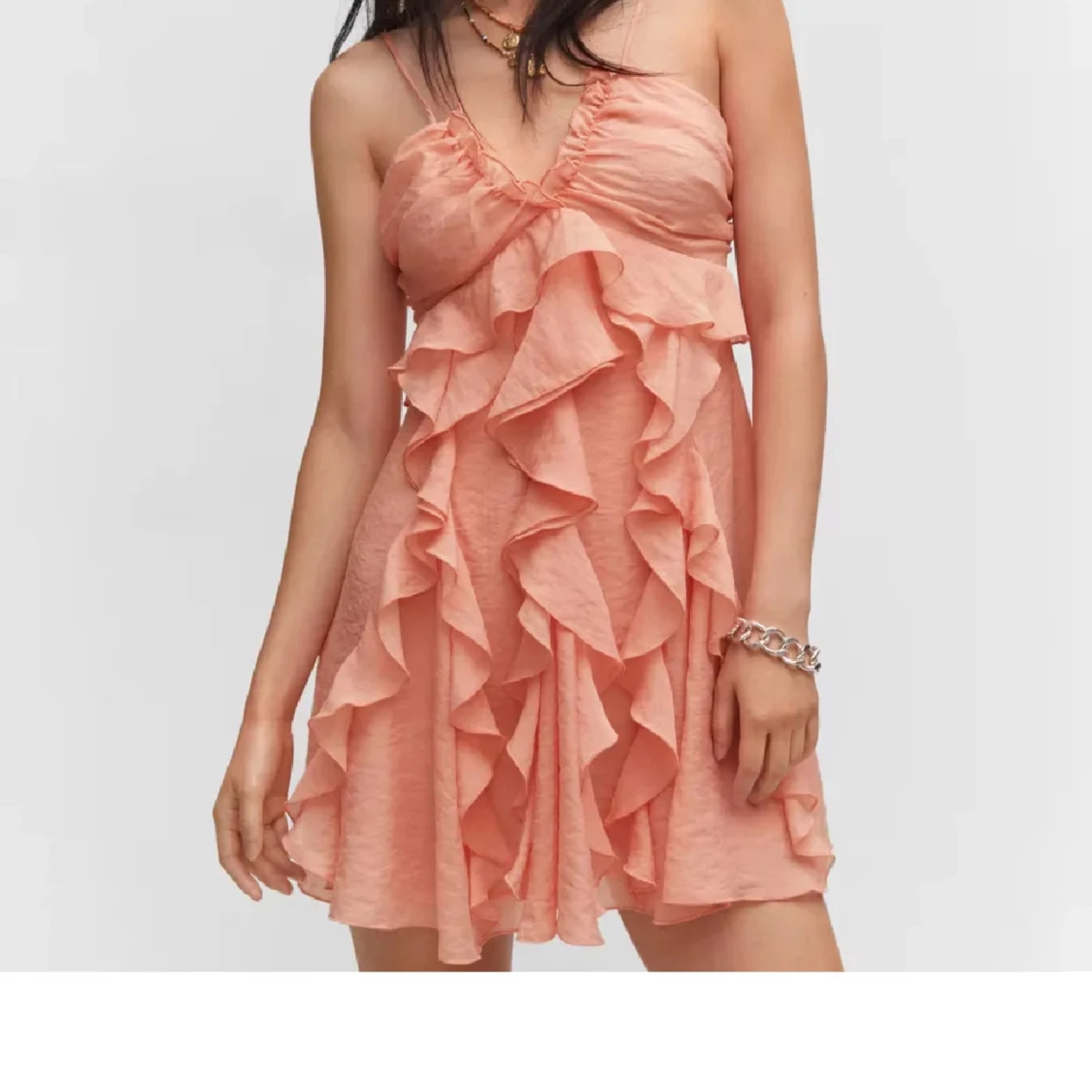 Korall färgad volang klänning